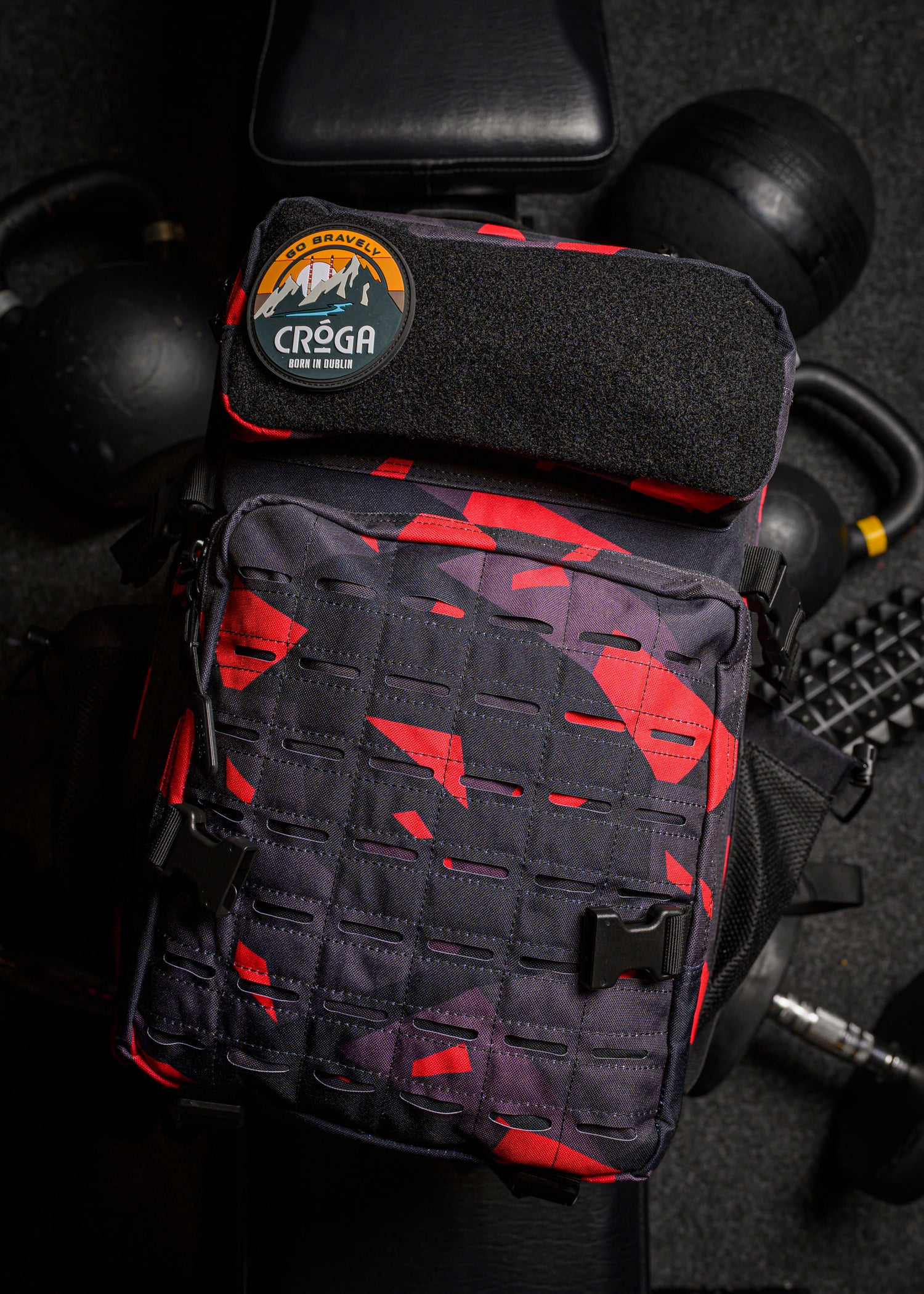 Vikingo | Crimson Black